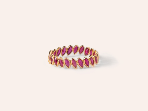 Elegant Multi Ruby Ring in 18k Gold, featuring a vibrant cluster of carefully set rubies that radiate passion and sophistication, perfect for elevating any outfit with a touch of timeless luxury.